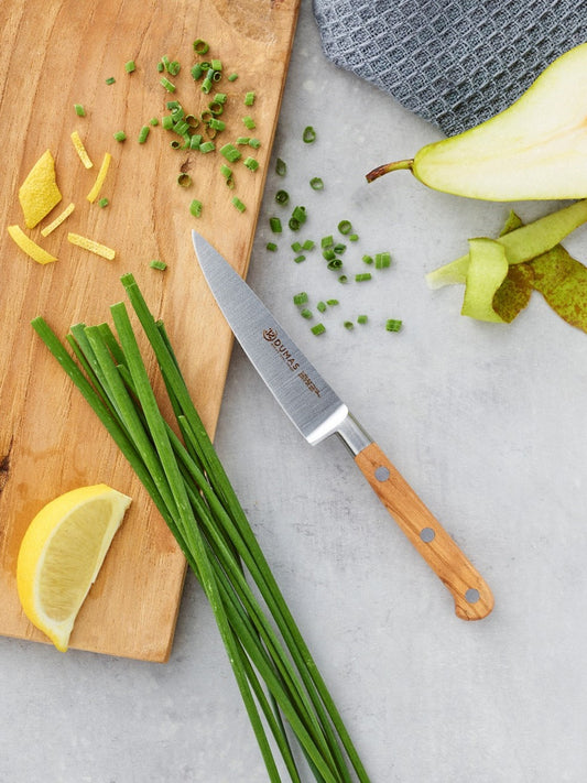 What is a Paring Knife Used For?